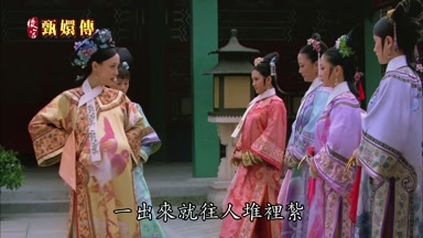 一出來就往人堆裏扎